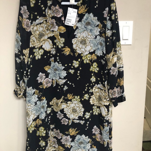 H&M dress - Picture 2 of 6